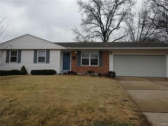 2nd image of 3255 Kingsley Dr