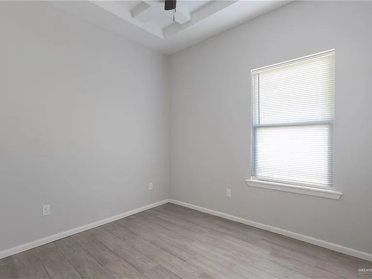 340 Eva St #8 — Photo 7