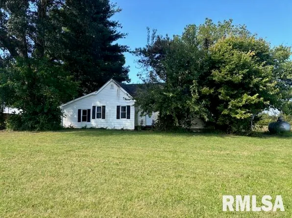 22213 Dawson St, Greenview, IL 62642