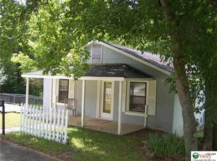 605 Sloss St SE, Hartselle, AL 35640