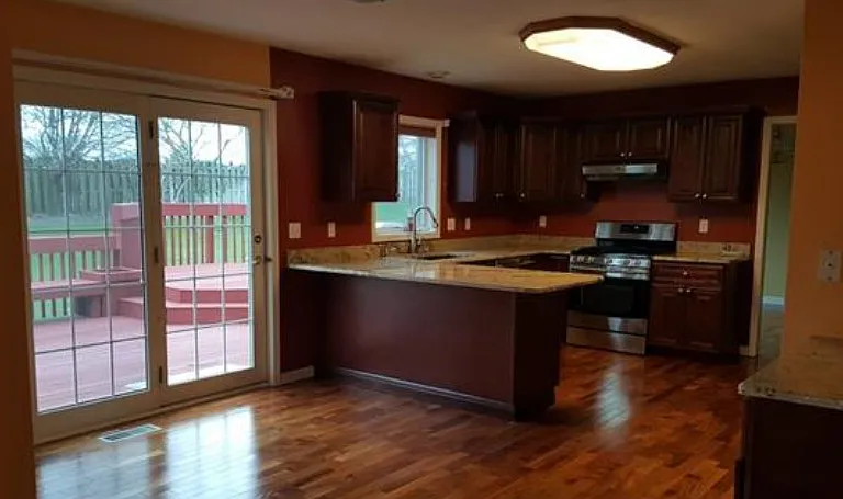 3601 W Brenwick Dr — Photo 2