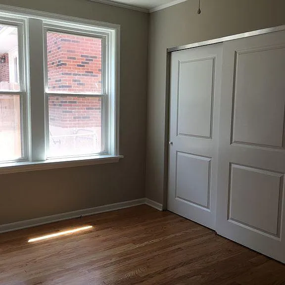 6911 Nashville Ave — Photo 12