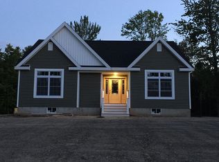 52 Sunset Rd, Greenville, NY 12083