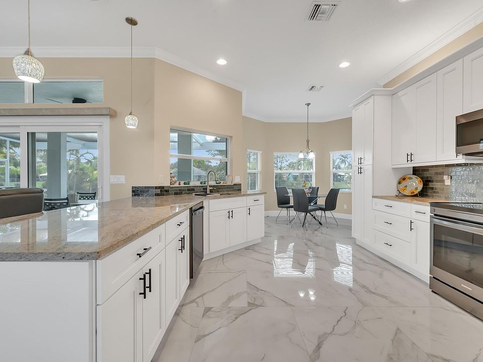 1st image of 2480 SE Marius Street
