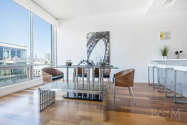 Sold by Brick&Mortar | media 4