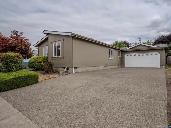 5202 Oahu Ave SE, Salem, OR 97317