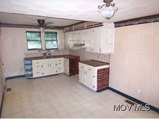 4th image of 707 Myrtle St