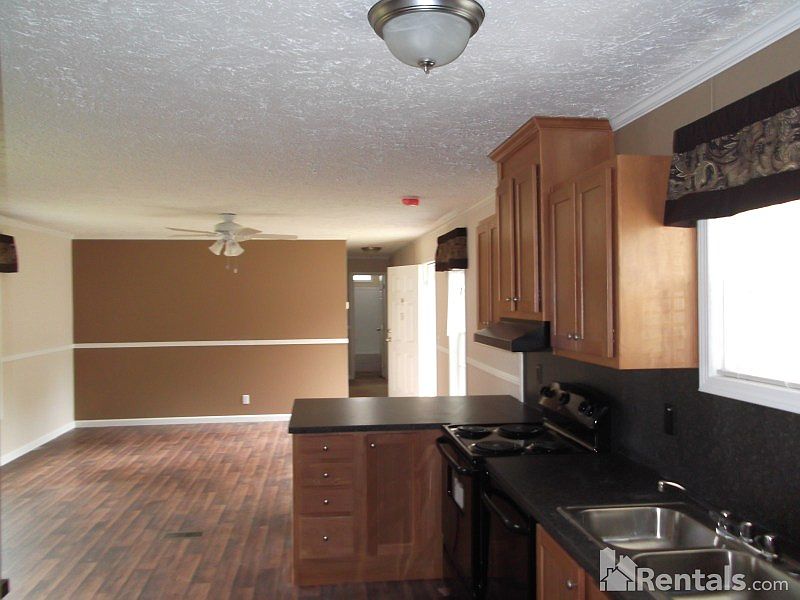 2nd image of 433 Birchwood Dr