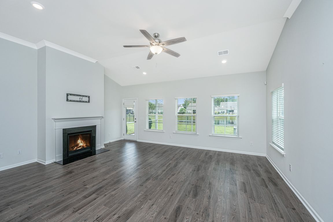 next background image