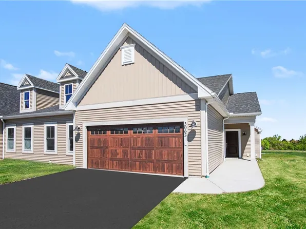 3062 Pierce Brook Trl, Canandaigua, NY 14424