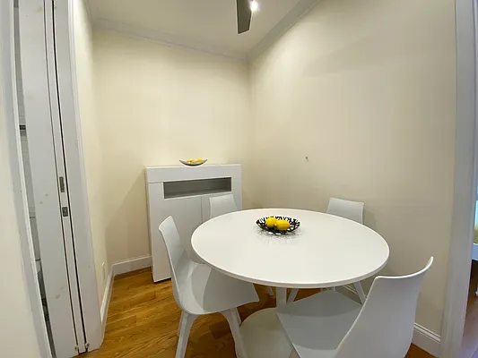 Rented by Oxford Property Group | media 11