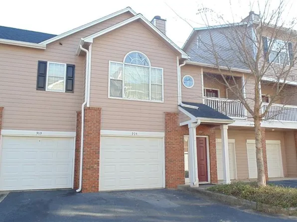 904 Vinings Forest Ln, Atlanta, GA 30318