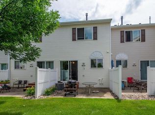 15554 Foghorn Ln, Apple Valley, MN 55124