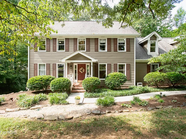 837 W Woodchase Rd, Knoxville, TN 37934