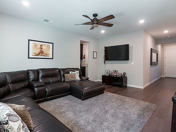 4th image of 8236 Ryland Dr