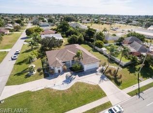 904 SE 22nd St, Cape Coral, FL 33990