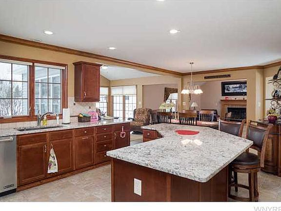 2nd image of 5447 Bridlewood Ln