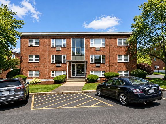 2nd image of 1105 Lexington St Unit 4-3