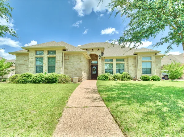 225 Desert Sky Dr, Mc Gregor, TX 76657