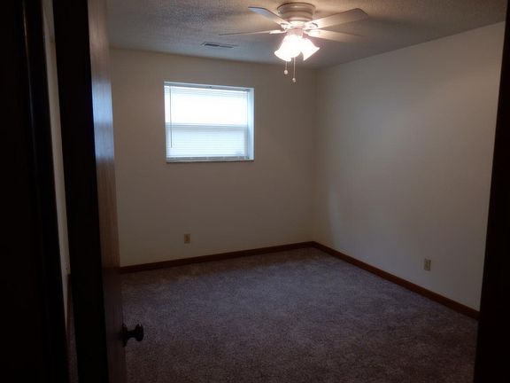 Bedroom(s)