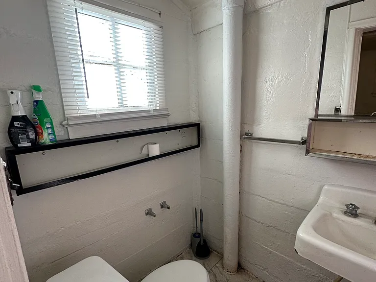 311 Webster Ave — Photo 4