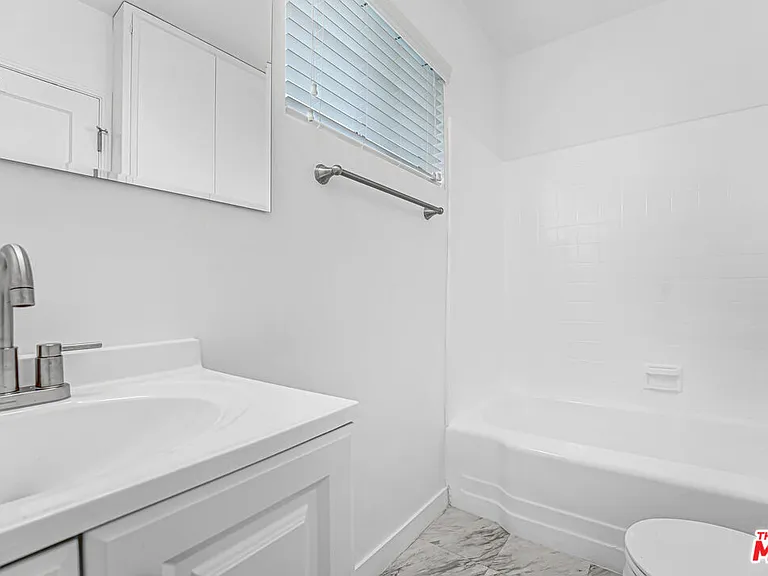 10393 Almayo Ave #5 — Photo 10