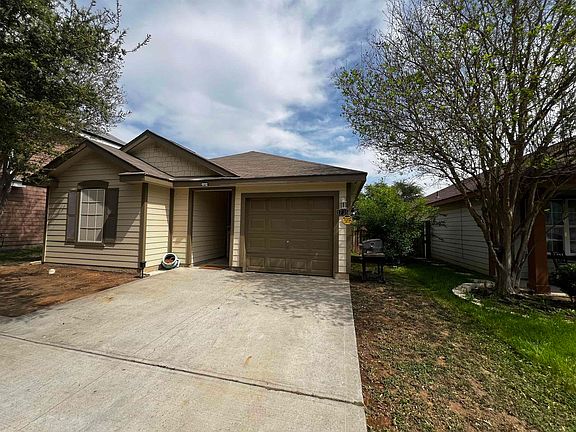 2nd image of 1735 Aransas Pass Dr