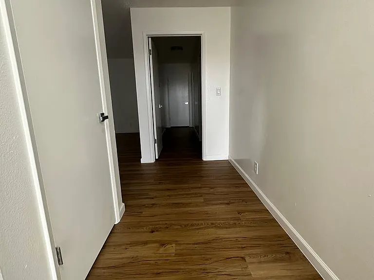 547 De Leon Dr — Photo 12