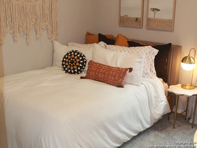 122 Canopy Oak Rd — Photo 8
