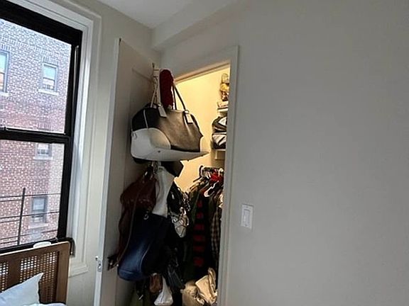 3rd image of 100 Woodruff Ave #5S