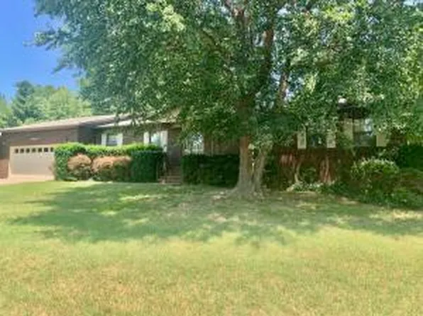 1611 Crestwood Dr, Harrison, AR 72601