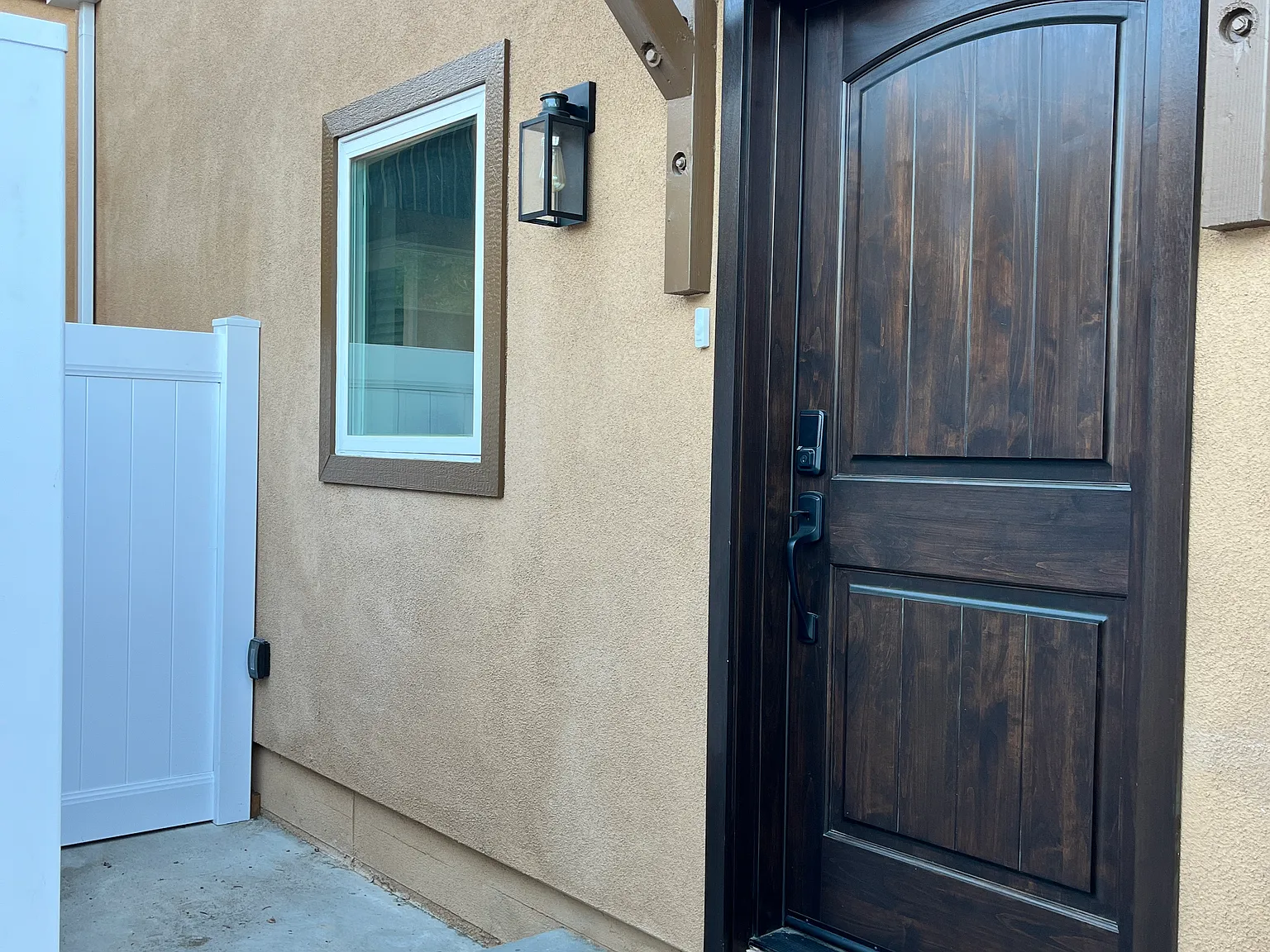 716 Portola Ave — Photo 3