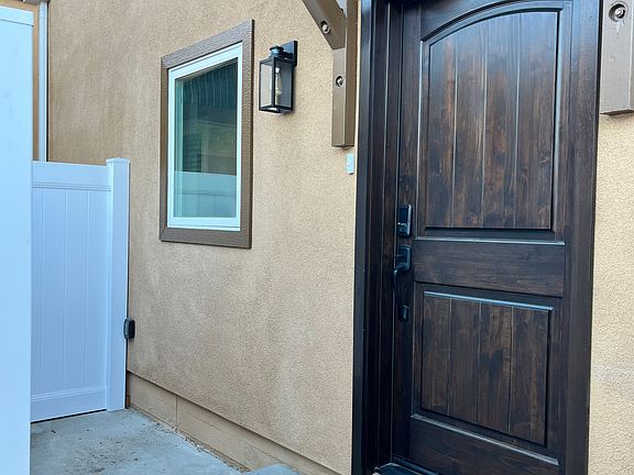 3rd image of 716 Portola Ave