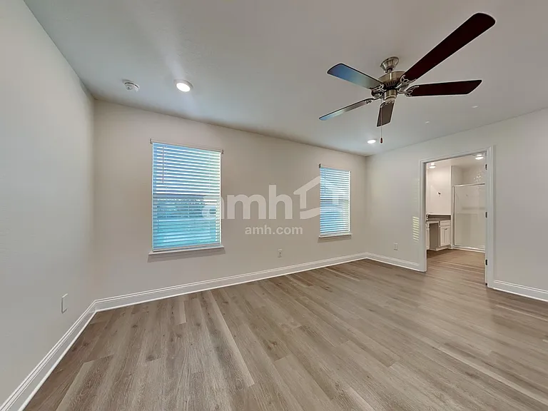 1043 Grafton Ridge Dr — Photo 14