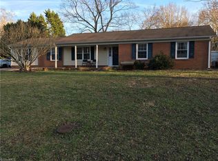 2011 Twin Pines Dr, Kernersville, NC 27284