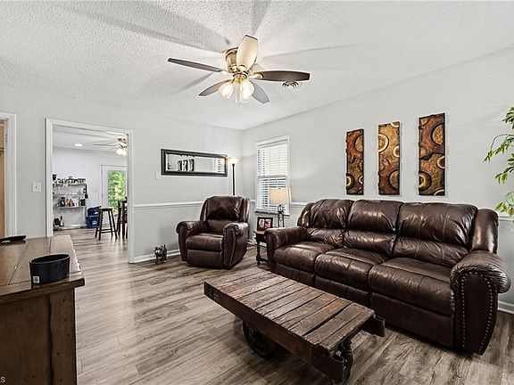 4th image of 4724 Pennoak Rd