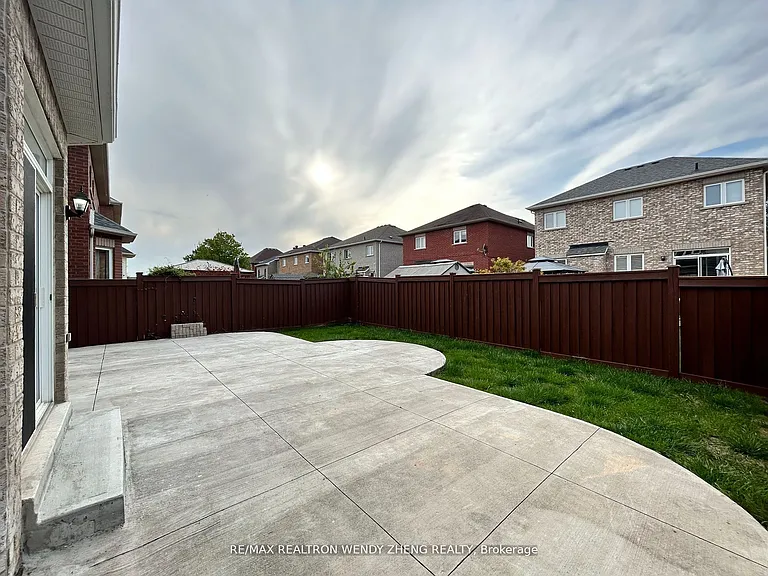 33 Begonia Cres #UPPER — Photo 16