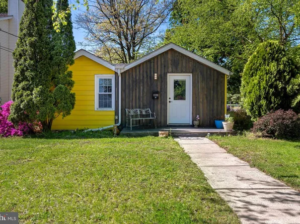 402 Shaver Dr, Florence, NJ 08518