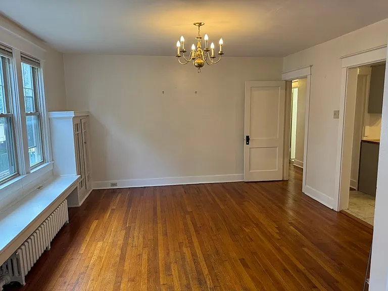 1331 Shady Ave — Photo 18