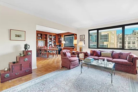 3rd image of 10 W 66th St APT 15D