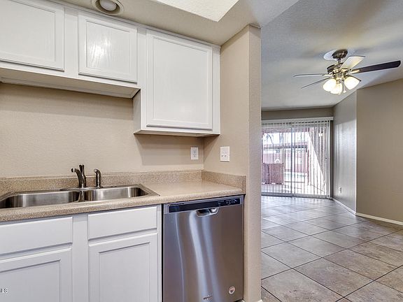 4th image of 1402 S Jentilly Ln Unit 105