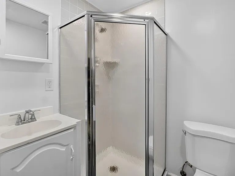766 Hobart Pl NW — Photo 8