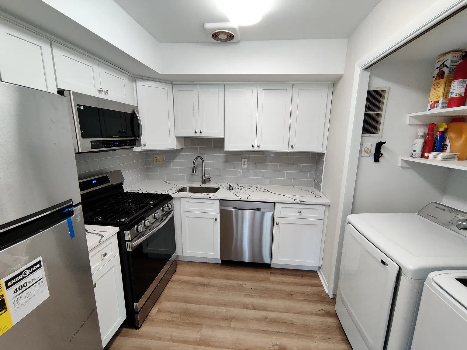 2 bed, 1138 sqft, $2,100 — Photo 3