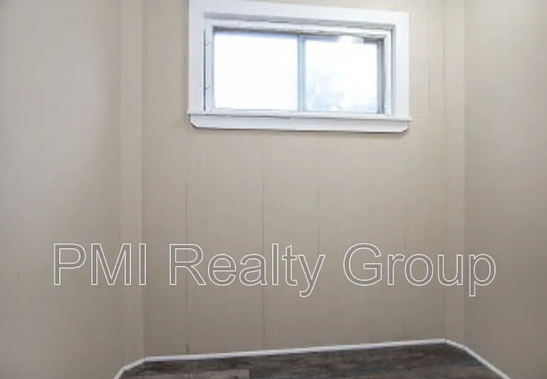 888 Evangeline Rd — Photo 23