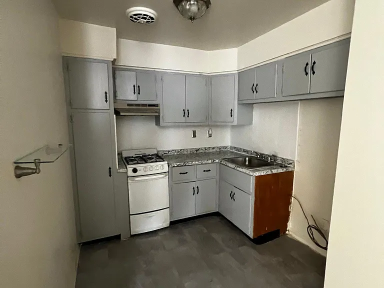 4039 Balwynne Park Rd #2 — Photo 7