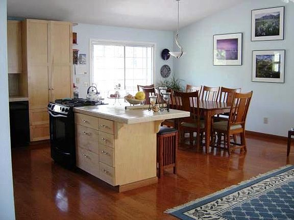 dining area_09062014