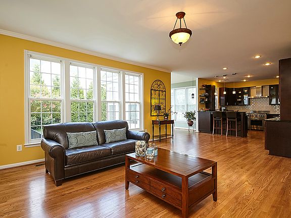 5th image of 5792 Serengeti Ct