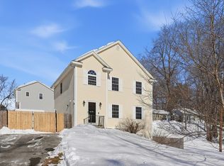 18 Riverton Rd, Springfield, MA 01109
