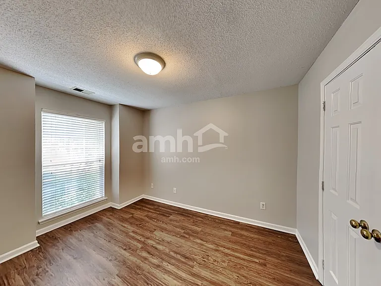 1720 Silverberry Ct — Photo 19