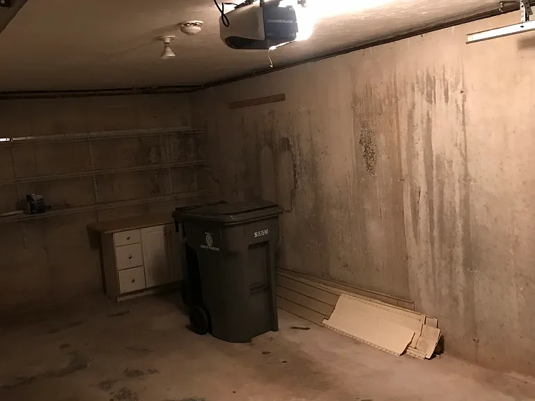 577 Winter St — Photo 35